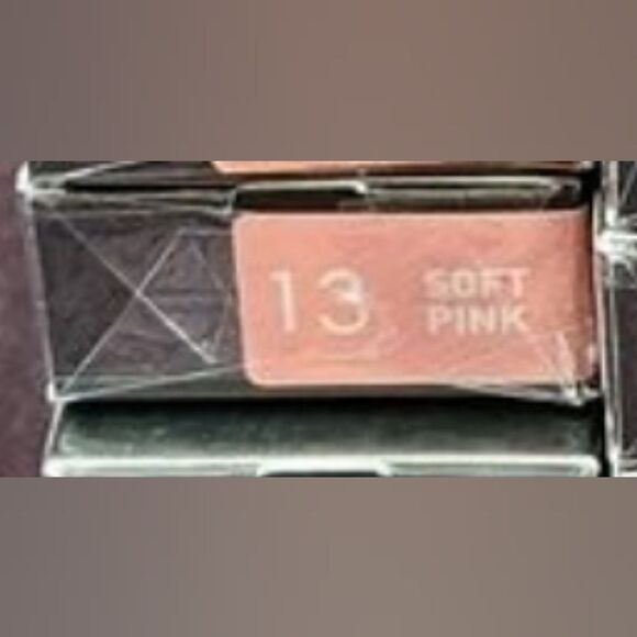 🔺️NIB Focallure Soft Pink Long-Lasting Waterproof Eyeshadow Pencil - Picture 10 of 10